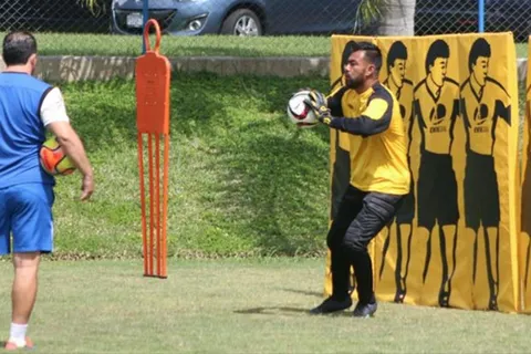 Claverí definió a los capitanes para el regreso de la bicolor