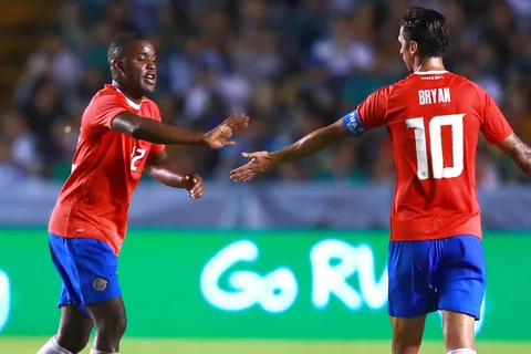 Bryan Ruiz dio las razones del bajo nivel de Joel Campbell con Alajuelense