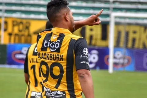 Rolando Blackburn anota un golazo en la victoria de The Strongest [VIDEO]