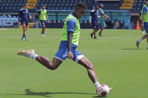 Hondureño está a prueba en Cartaginés