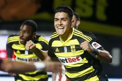 VIDEO | Luis Palma se manda un golazo con Aris FC