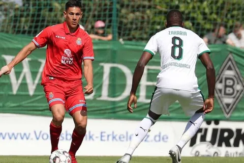 Óscar Duarte fue titular en victoria sobre este club alemán