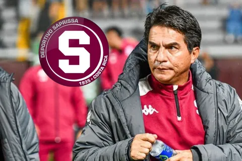 Mientras Saprissa ya se despidió de la Copa Centroamericana, Concacaf confirma el duro castigo que golpea a Vladimir Quesada