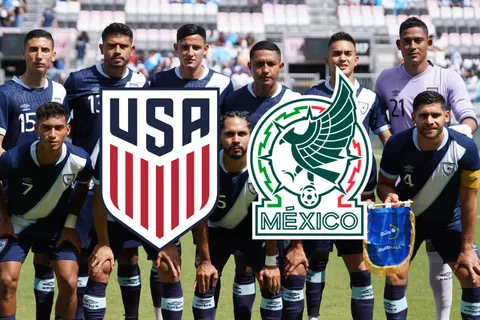 Selección de Guatemala y los escudos de Estados Unidos y México.