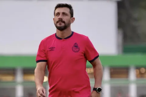 Sebastián Bini apuesta al apoyo de la afición para que Municipal elimine a Comunicaciones