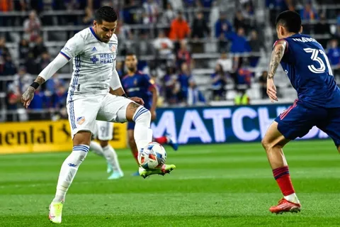 (Videos) Ronald Matarrita fue el jugador del partido en su club con 3 pases a gol