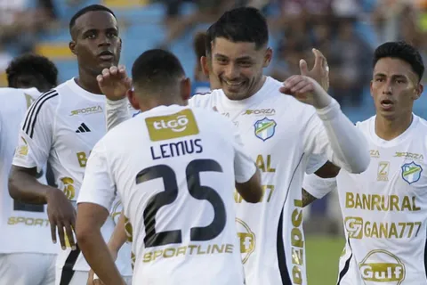 Comunicaciones sorprendió a Guatemala: le puso precio a Darwin Lom.