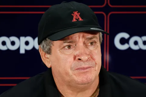 Machillo Ramírez destacó a uno de sus asistentes.