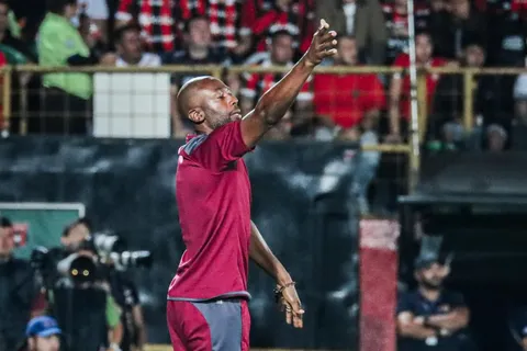 Wanchope se mostró muy enojado.