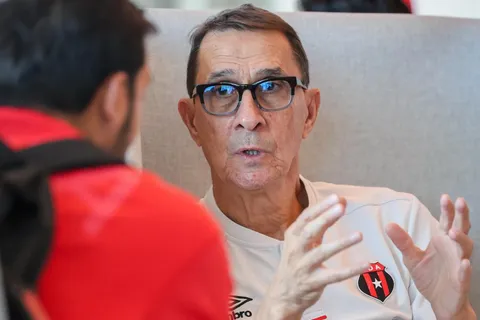 Limpieza en Alajuelense: Guimaraes tiene tres figuras apuntadas con fecha de salida