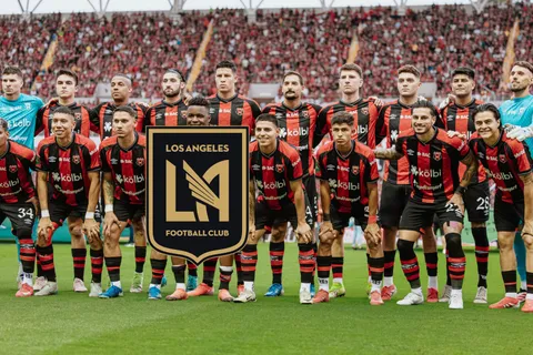 Mientras LAFC se prepara para debutar en el Mundial de Clubes, Alajuelense lo humilla en Concacaf ante los ojos de la FIFA