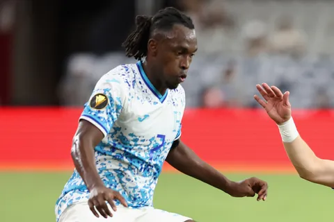Alberth Elis firmará con su nuevo equipo para volver al futbol profesional