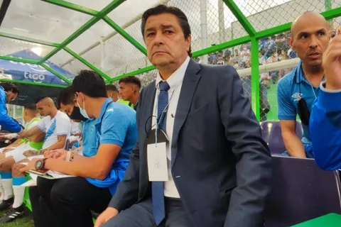 Luis Fernando Tena no cree que Guatemala sea favorita en la Liga de Naciones