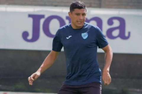 Roberto Domínguez se fue expulsado en derrota del Bolivar