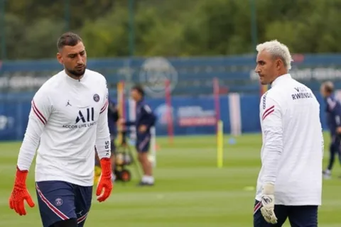 ¿Oportunidad para Keylor Navas? Tras el error de Donnarumma en Champions, DT del PSG respondió