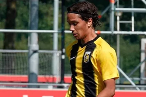 Enrico Hernández recibe una gran noticia de su equipo