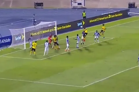 Jamaica no dejó revivir a Honduras y la inauguró con derrota en Copa Oro