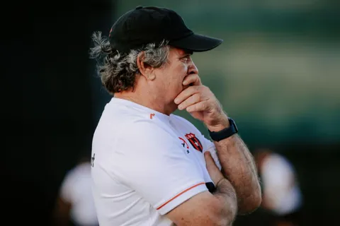 Ex promesa de Alajuelense refuerza a un rival directo en Costa Rica y advierte al Machillo Ramírez: "Sed de revancha"