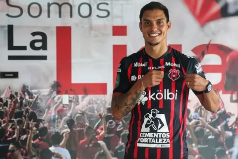 Defensor salvadoreño de Alajuelense señala que no hay ningún menosprecio por el rival