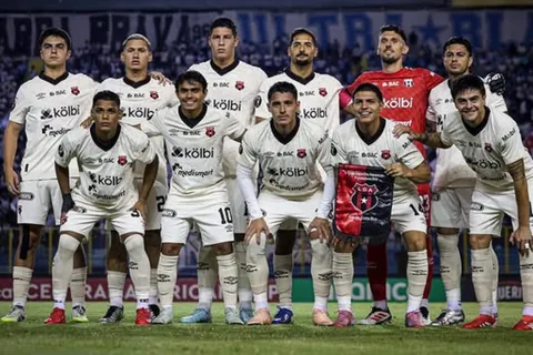 "Definiendo su salida": Machillo Ramírez pierde a una figura importante que ya conoce su futuro muy lejos de Alajuelense