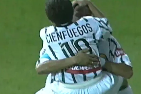 LA Galaxy le dedicó un emotivo homenaje a Mauricio Cienfuegos