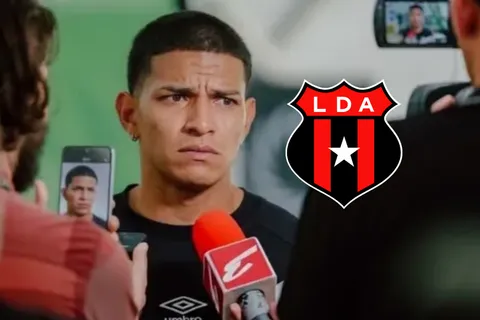 Cambia de camiseta: Alejandro Bran toma una decisión mientras Machillo Ramírez lo mantiene apartado de Alajuelense