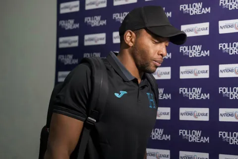 ¡Afectado! Luis Buba López sufre consecuencias tras el error cometido con la Selección de Honduras