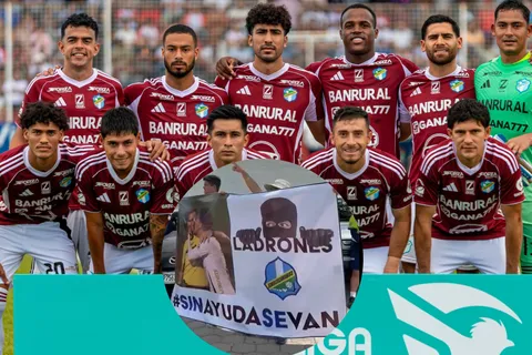 El tenso recibimiento a Comunicaciones y el Fantasma Figueroa en la cancha de Mictlán