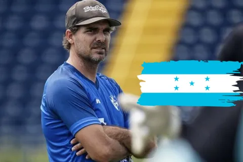 La inminente llegada de Andrés Carevic a Sporting FC se cobra su primera víctima: "No seguirá"