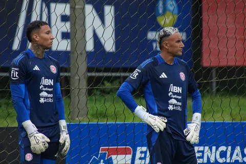 Keylor Navas es pasado: la respuesta de Patrick Sequeira por la que el Piojo Herrera no citó a la leyenda