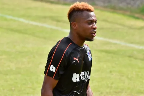 Kevin Álvarez: "Cuanto amor le has perdido a tu club que le estás manchando la historia con sangre"