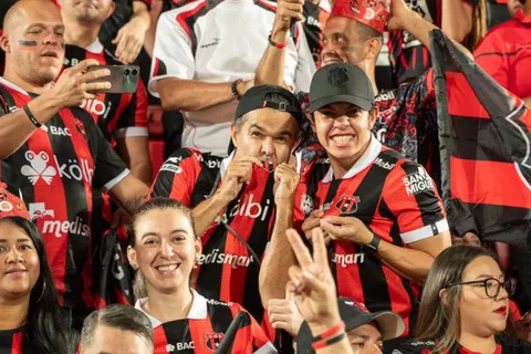 Alajuelense puede dar otra gran noticia.