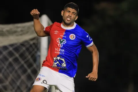 “Merecemos el salario”: Nelson Bonilla hace denuncia que impacta a todos en El Salvador