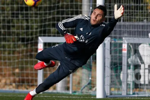 Keylor retoma su batalla en el arco y dejó este mensaje