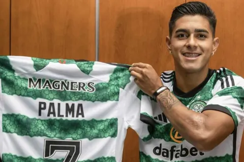 Luis Palma es presentado como nuevo jugador de Celtic