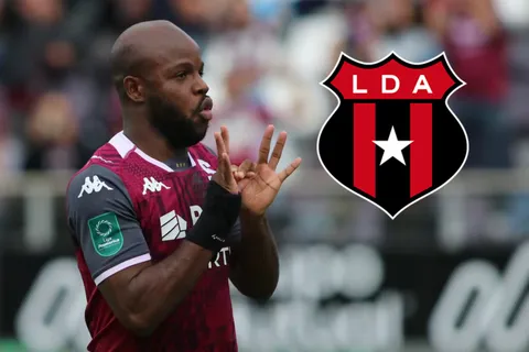 Javon East se acerca a Costa Rica: el mensaje que Saprissa estaba esperando en el peor momento de Alajuelense