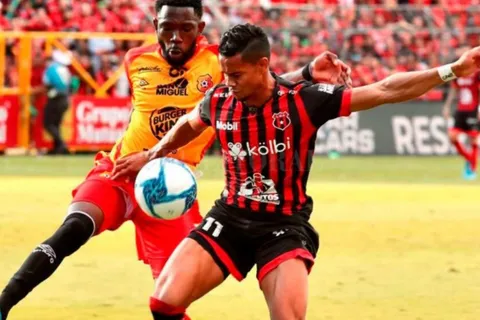 El fútbol de Costa Rica está de vuelta con estrictas medidas sanitarias.
