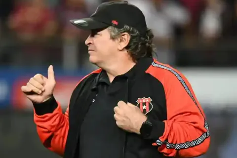 Machillo Ramírez recibe una gran noticia.