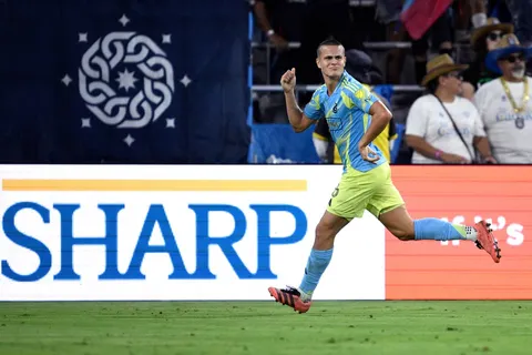 Cavan Sullivan mantiene su plan de llegar al Manchester City, según Fabrizio Romano