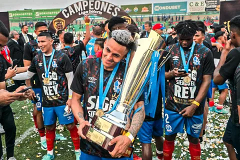 El sueño que cumplió Andy Najar tras salir campeón con Olimpia