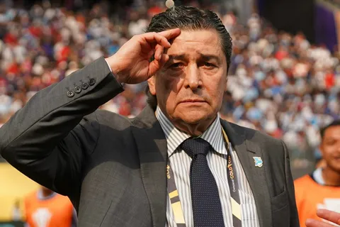 luis fernando tena-guatemala-copa oro
