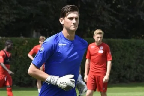 Oficial: Nicholas Hagen se va al extranjero
