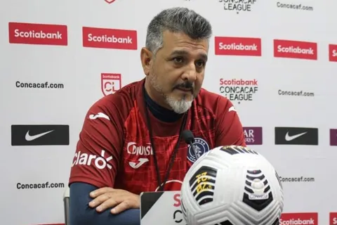 Motagua oficializa la salida de Diego Vásquez