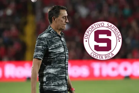 Saprissa deja mal parado a Guimaraes: el dato que expone como nunca al DT de Alajuelense