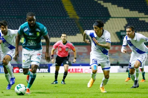 Joel Campbell y León son semifinalistas en México