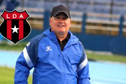 Willy Olivera recibe la noticia más esperada por Comunicaciones que preocupa a Alajuelense