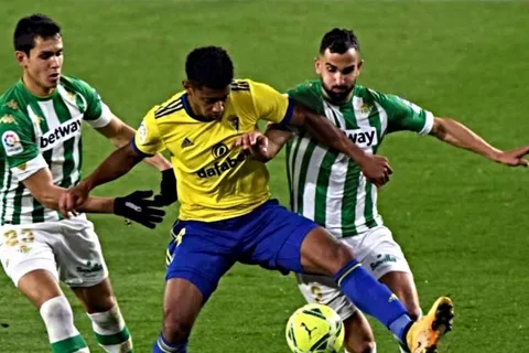 Cádiz vs. Betis con Anthony Lozano: ver EN VIVO y EN DIRECTO el partido de hoy por la jornada 26 de LaLiga