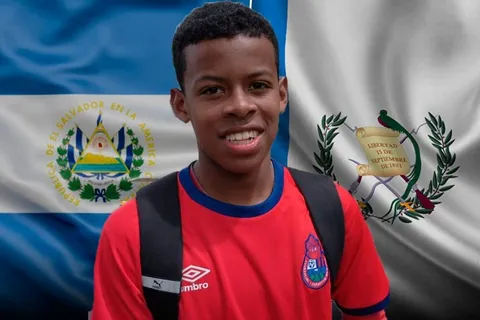 Jair Asprilla: el juvenil por el que se pelean El Salvador y Guatemala