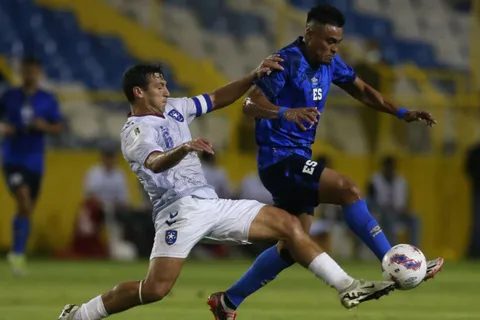 El Salvador tropezó ante Puerto Rico en el estadio Cuscatlán