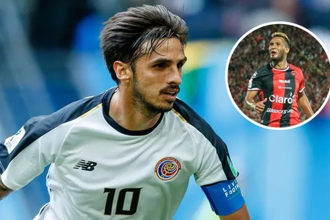 Bryan Ruiz llena de elogios a Alexander López